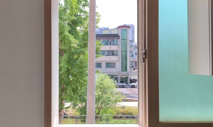 Anam-dong Bed & Breakfast | cozybnb.seoul.youjinhouse