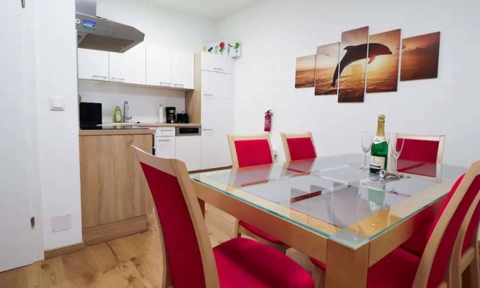 Rudolfsheim-Funfhaus Apartment | CozyNite Premium Apartment Schönbrunn 1
