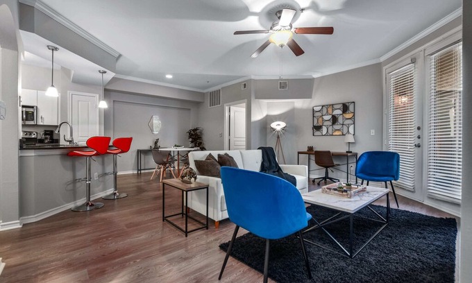 Cityplace Apartment | CozySuites | TWO Bold Spacious Apartments | Cityplace