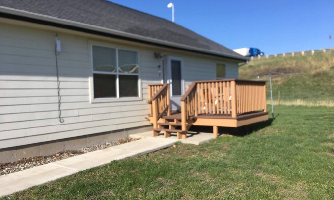 Craig House | Craig Montana walk river, boat launch, restaurants, fly shops and more!