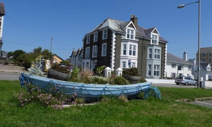 Criccieth House | Craig-y-Mor