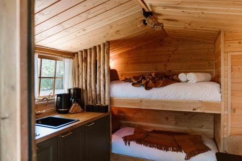 Sprang-Capelle Ski Chalet | CRASH'NSTAY - Atrium