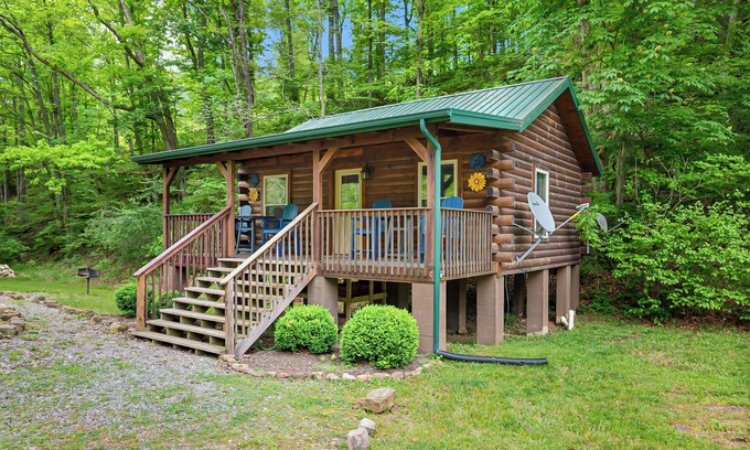 Pearisburg Cabin | Creek Front Cabin in Pearisburg