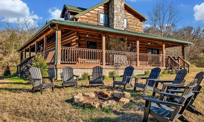 Marrowbone Cabin | Creek's Cabin Luxury Retreat, 15 minutes to Downtown Nashville