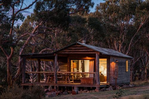 Matheson House | Creek Shack - Off Grid