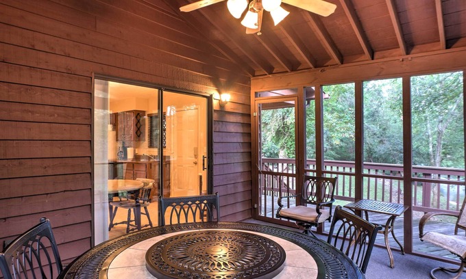 Ooltewah Cottage | Creekfront Cabin Near Chattanooga w/Hot Tub!