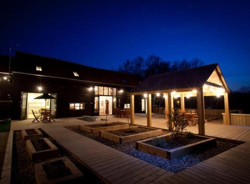 Burnham-on-Crouch Cabin | Creeksea Place Barns