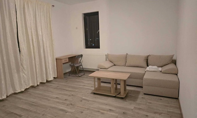 Chiajna Apartment | Cris and Rafael apartment