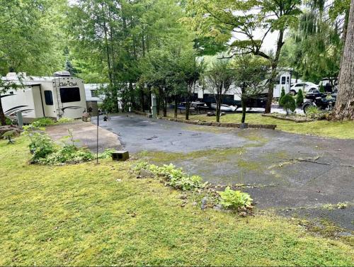 Gatlinburg - Pigeon Forge Other | Crofty Bear - RV Camping Lot in Gatlinburg