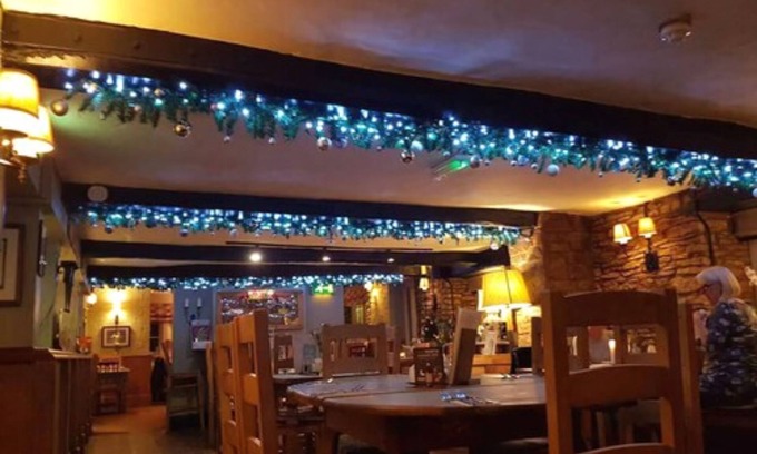 Nettleton Hotel | Crown Inn