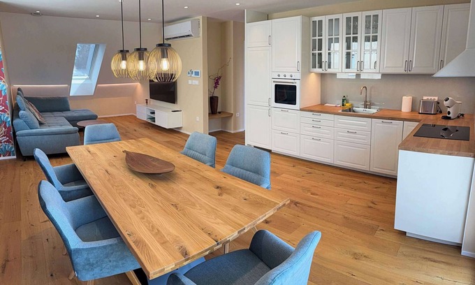 Ljubljana City Centre Apartment | Crown Residence | Luxury 2BR in Ljubljana Downtown
