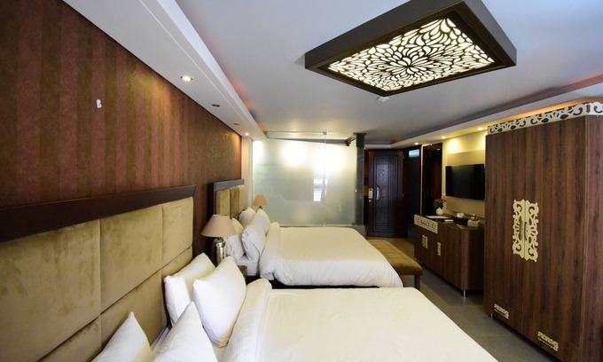 Tyre Hotel | Crown Royal Hotel Tyr