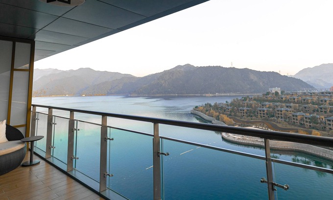 Hangzhou Hotel | Crowne Plaza Hangzhou Thousand Island Lake by IHG