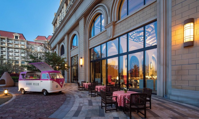 Huangdao Hotel | Crowne Plaza Qingdao Oriental Movie Metropolis by IHG