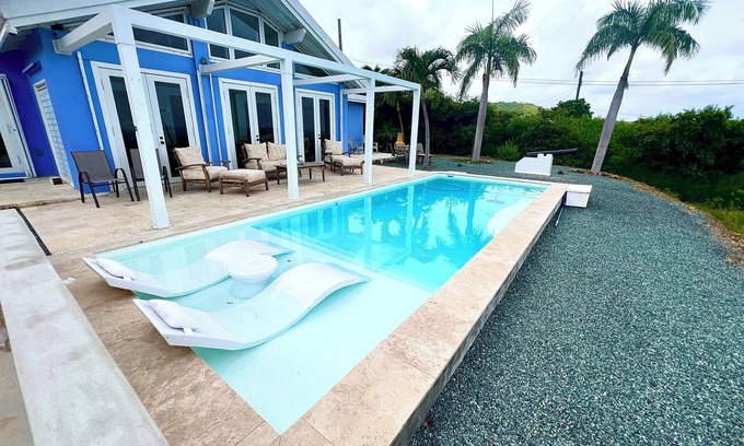Cotton Valley House | Cruzan Time, New Pool, Buck Island view, Starlink, solar