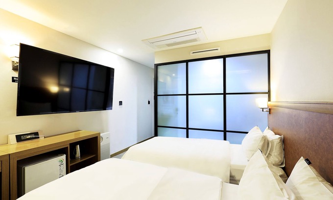 Eungam-dong Hotel | CS Avenue Hotel