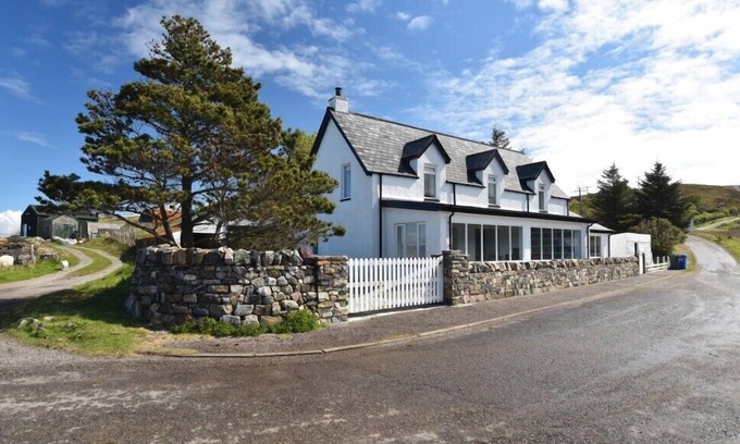 Clachtoll Cottage | CULKEIN LODGE, pet friendly, with open fire in Drumbeg