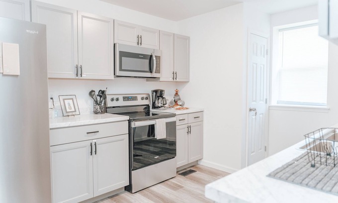 Williamsburg House | Cumberland Mountainside Stay (1 Mile from University of the Cumberlands)