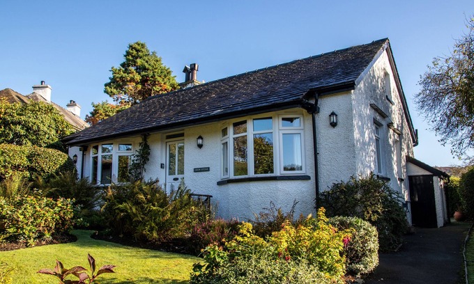 Hawkshead Cottage | CURLEW COTTAGE AT HAWKSHEAD, pet friendly, with a garden in Hawkshead