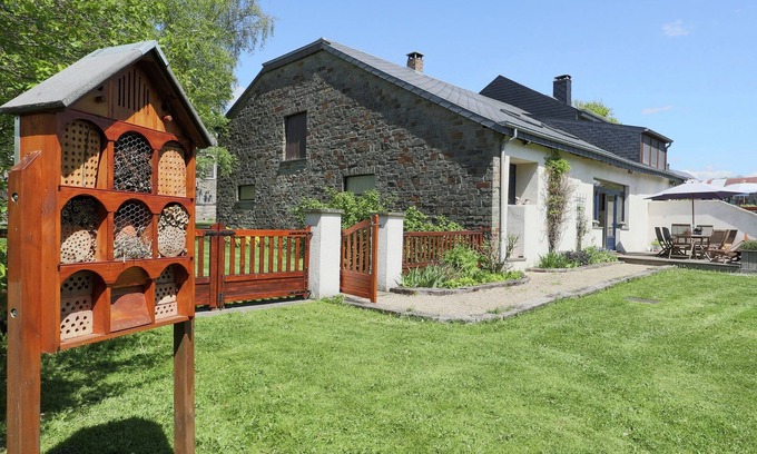 Tenneville House | Cushy Holiday Home with Fenced Garden