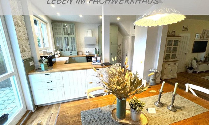 Daberstedt House | Customflats Erfurt - Tiefgarage - frisch renoviert