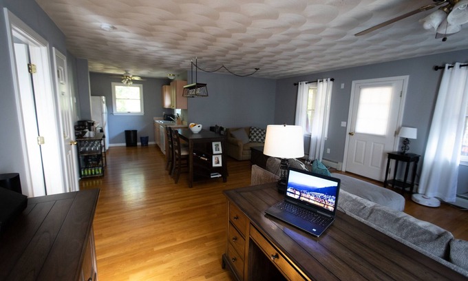 Saunderstown Apartment | Cute Apt 15 mins from Beaches and Newport!