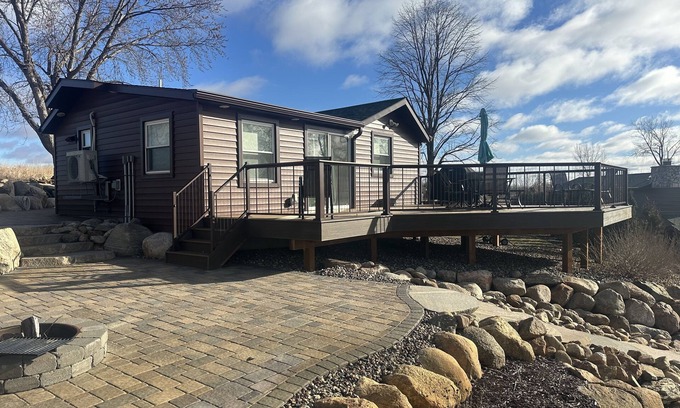 Faribault Cabin | Cute & Cozy Cabin at Le Mieux Resort on Cedar Lake with an Incredible View