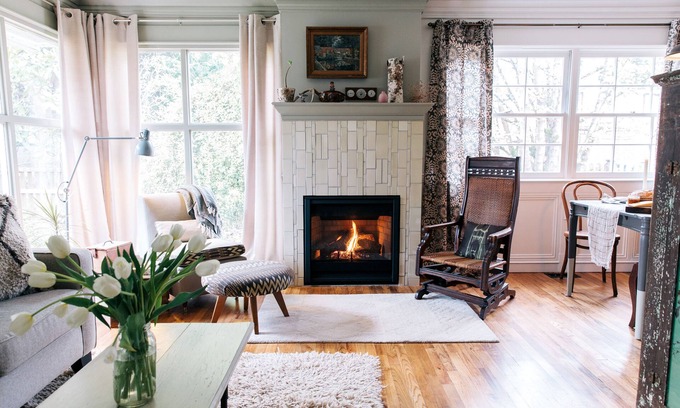 St. Johns House | Cute + Cozy Cottage in Portland!