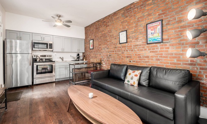Brewery District Apartment | Cute German Village Lil’Haus/City Park/PetsOK