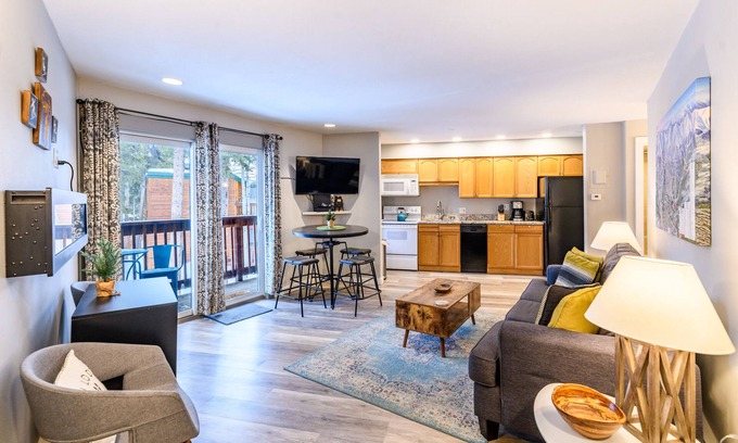 Peak 8 Condo | Cute, Quiet 1 Bedroom, Peak 8 Base Area