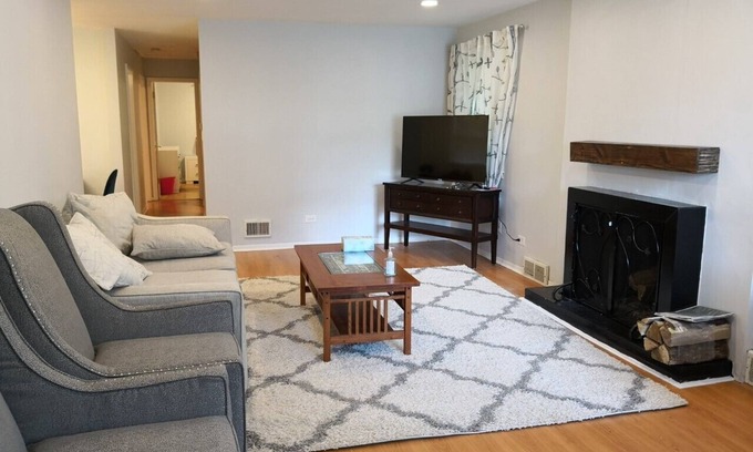 Deerfield House | Cute Ranch House close to town monthly stay