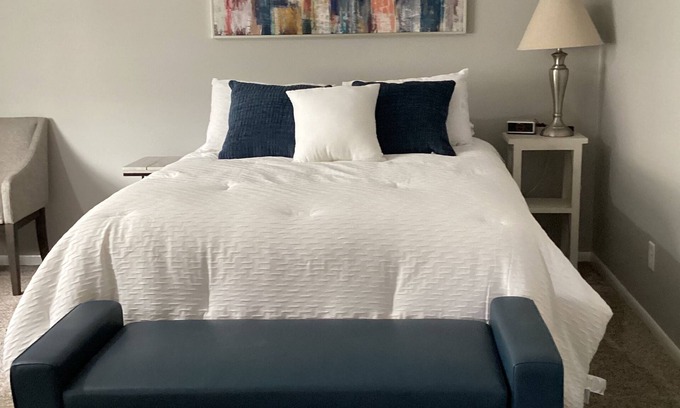 Escanaba Apartment | Cute Studio Apartment