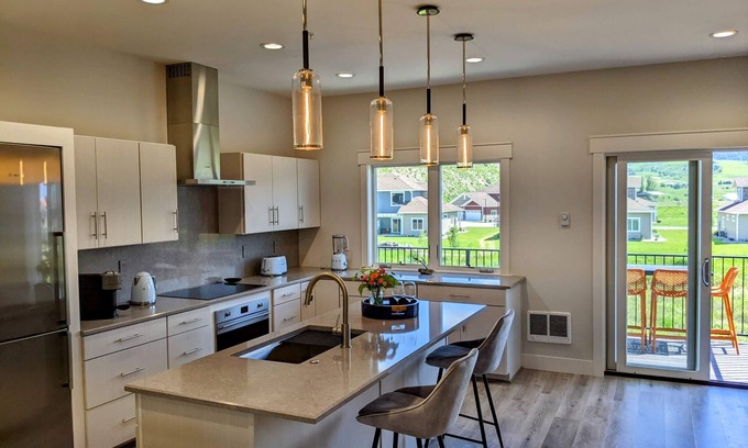 Swan Valley Apartment | Cutthroat Condo - Mountain View and European Kitchen Close to Spring Creek Ramp