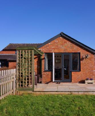 Hereford House | Cwm Lodge, an idyllic retreat in the heart of Herefordshire!