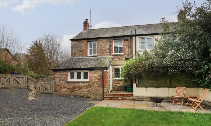 Glasbury Cottage | CWMBACH COTTAGE, family friendly, with open fire in Glasbury