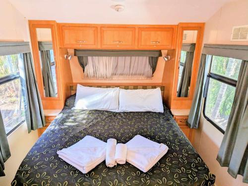 Emerald House | Cypress Caravan Stay