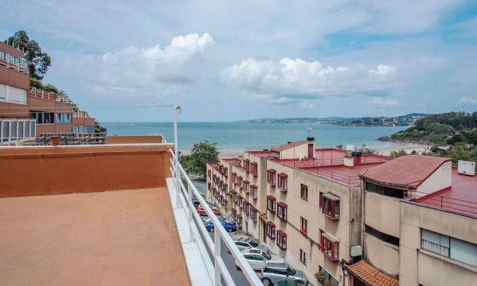 Perillo Condo | Dúplex Espacioso Para 8 Personas + Bebé en Playa de Bastiagueiro, A Coruña