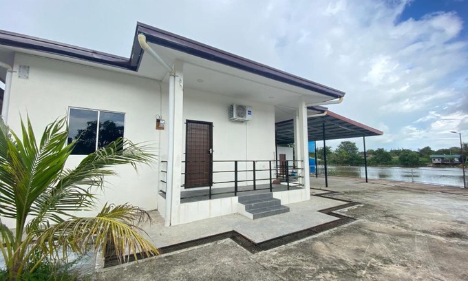 Papar Villa | D’Surati River View Homestay