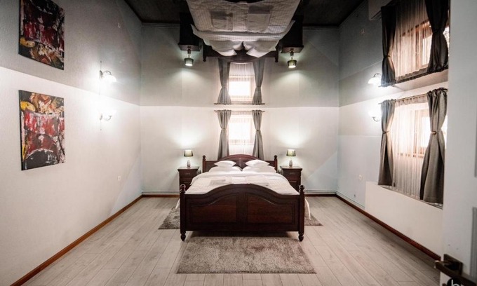 Center House | Dadi House