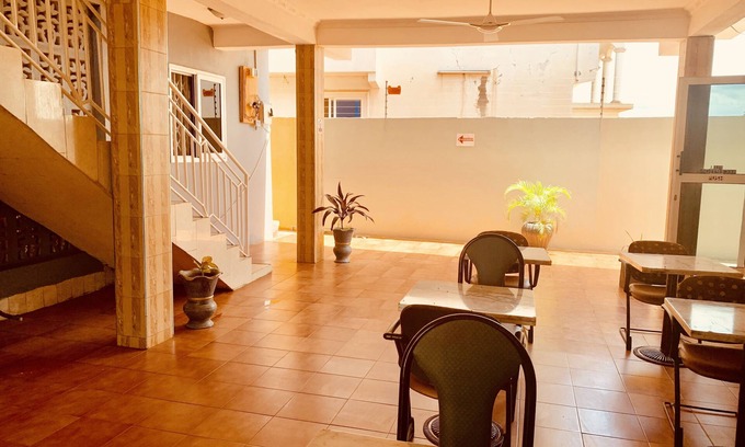 Tema Hotel | Dafika Lodge