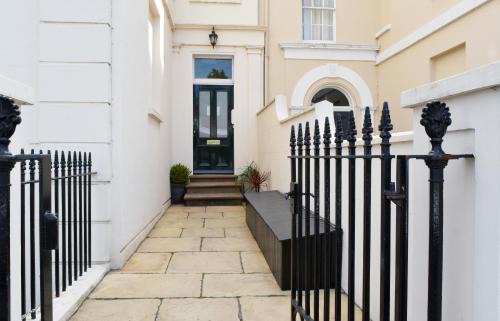 Leamington Spa Apartment | Dale Street Apartments Suite