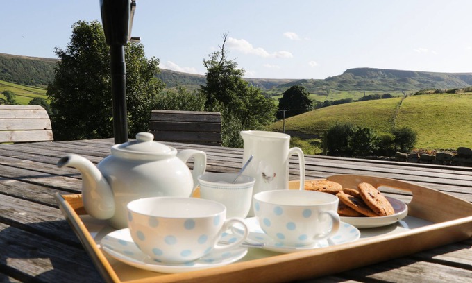 Great Fryup Dale House | DALE VIEW, pet friendly, character holiday cottage in Lealholm