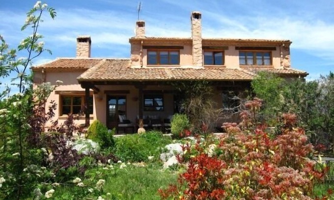 Espirdo Cottage | Dalt La Figuera cottage for 10 + 2 people (full rental)