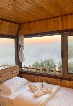 Dana Hotel | Dana luxury huts