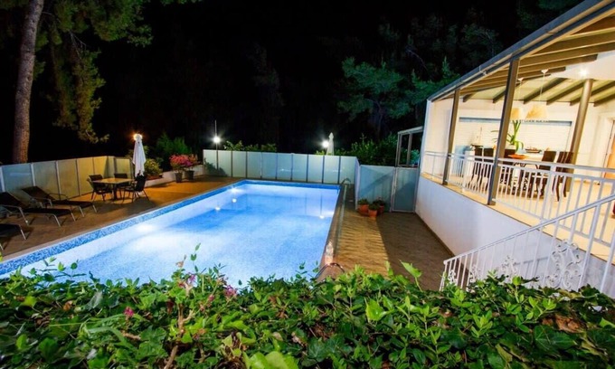Sane Villa | Danai's Secluded Paradise - Azure Coastal Dreams