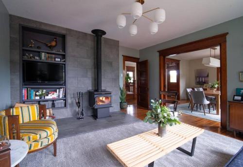 Jeffersonville House | Dancing Doe Estate - Delaware Valley Escape with Wood Stove and Hot Tub