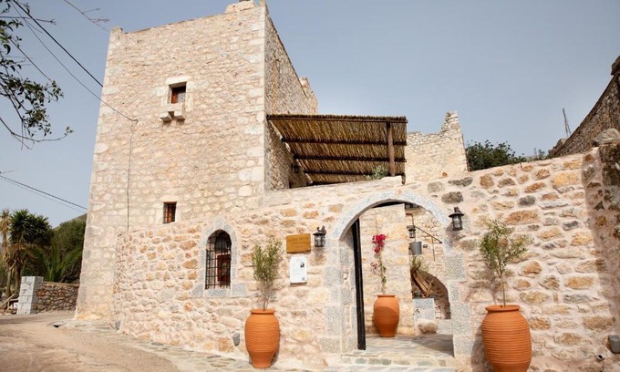 Koita House | Dandy Villas Mani - Old Tower House - Fireplace - Pool
