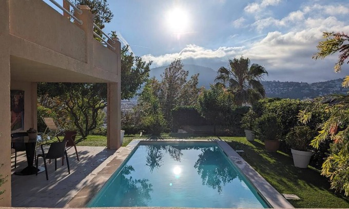 Pasteur Apartment | Dans Villa, Charme, Piscine, Jardin, Calme, gay Friendly, Centre Nice