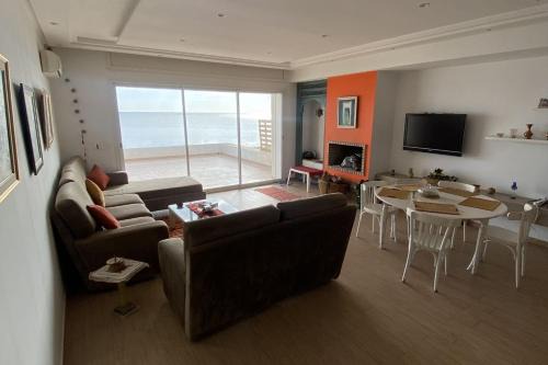 Sakiet Eddaier House | Dar Douja/Grandview Waterfront Duplex/Four seasons