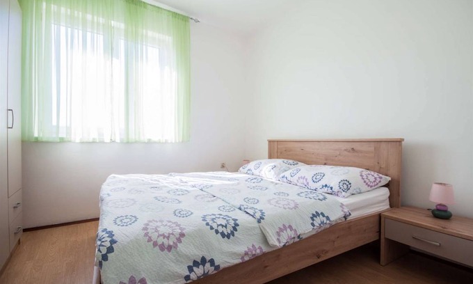 Monterol Apartment | DARA house with apartments / Dara3 APARTMENT